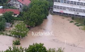 Foto: Tuzlanski.ba / Izlila se rijeka Jala