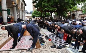 Foto: Admir Kuburović / Bajram-namaz u Begovoj džamiji u Sarajevu