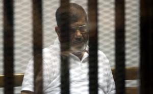 Foto: AA / Mohamed Morsi u sudnici