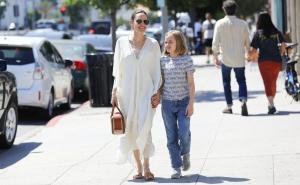 Foto: Profimedia / Angelina Jolie sa kćerkicom Vivienne