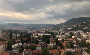 Foto: Radiosarajevo.ba / Olujni oblaci donijeli osvježenje u Sarajevu