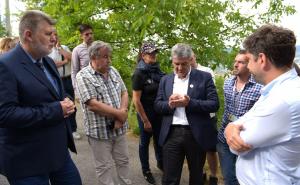 Općina Centar / Nedžad Ajnadžić sa predstavnicima ViK-a i Zavoda za izgradnju obišao klizište na Saoukbunaru 