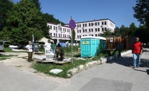 Foto: Dženan Kriještorac / Radiosarajevo.ba / Kamp u Alipašinoj ulici u Sarajevu
