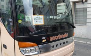 Foto: Radiosarajevo.ba / Migrant ispod autobusa u centru Sarajeva