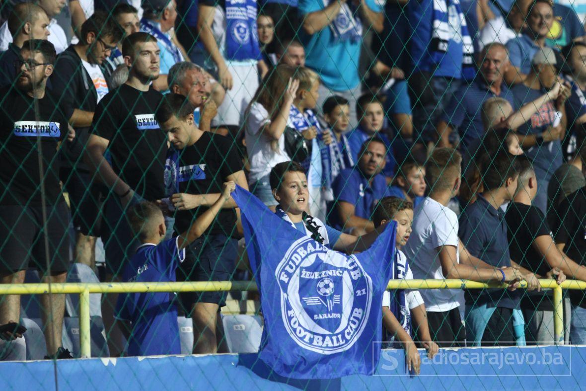 Foto: Dženan Kriještorac / Radiosarajevo.ba/Pogledajte atmosferu prije utakmice na Grbavici