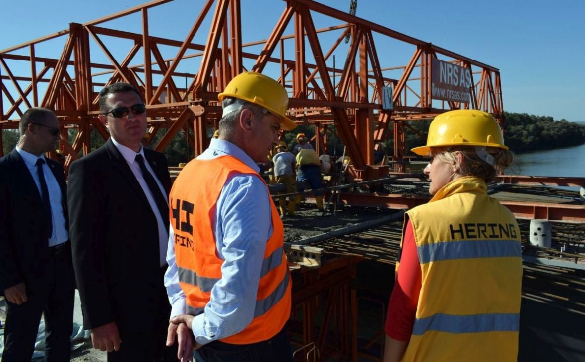 Foto: Vijeće ministara BiH/Denis Zvizdić posjetio je danas gradilište mosta Svilaj na rijeci Savi