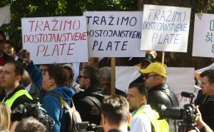 Foto: Dž. Kriještorac/Radiosarajevo.ba / Protesti medicinara ispred Vlade KS