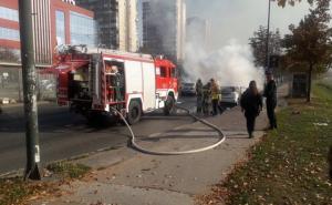 Foto: Radiosarajevo.ba / Zapalio se automobil na Otoci