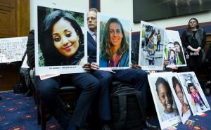 Foto: EPA-EFE / Porodice žrtava pratile Muilenburgov izvještaj