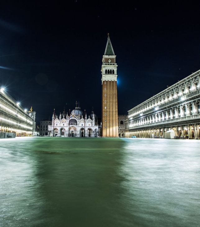 Foto: Twitter/Trg Svetog Marka u Veneciji za vrijeme tzv. visoke vode
