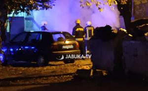Foto: Jabuka.tv / Mostar: Golf nestao u plamenu, požar probudio stanare