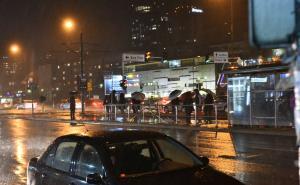Foto: A. Kuburović/Radiosarajevo.ba / Automobil je izletio s ceste na tramvajsku stanicu