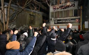 Foto: A. Kuburović/Radiosarajevo.ba / Protesti navijača FK Sarajevo