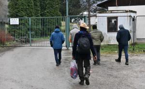 Foto: A. Kuburović/Radiosarajevo.ba / Migranti u Blažuju