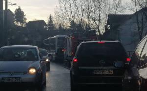 Foto: Radiosarajevo.ba / Zapalio se autobus u Hotonju