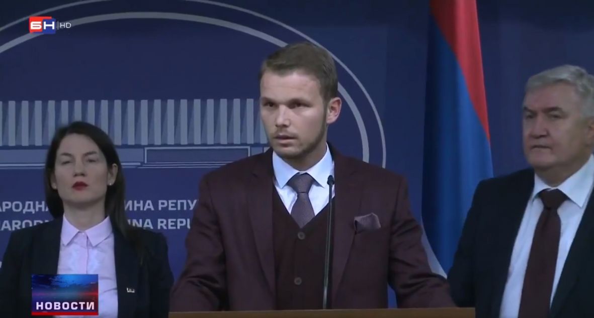 Foto: Screenshot/Draška Stanivukovića u skupštinskoj sali ošamario je ministar unutrašnjih poslova RS Dragan Lukač