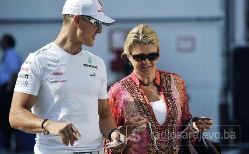 Michael Schumacher sa suprugom Corinnom