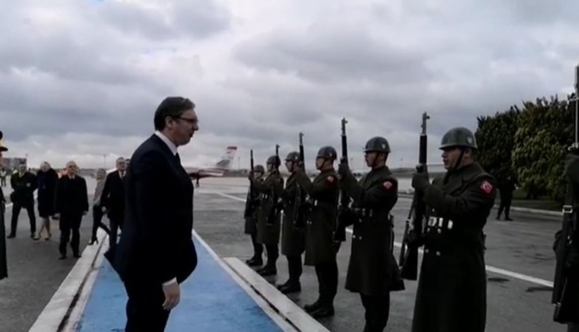 Printscreen/Vučić se pohvalio snimkom iz Istanbula i pozdravom "Merhaba asker"