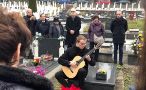 FOTO: Radiosarajevo.ba / Sahrana profesporice mile Rakanović na groblju Lav u Sarajevu