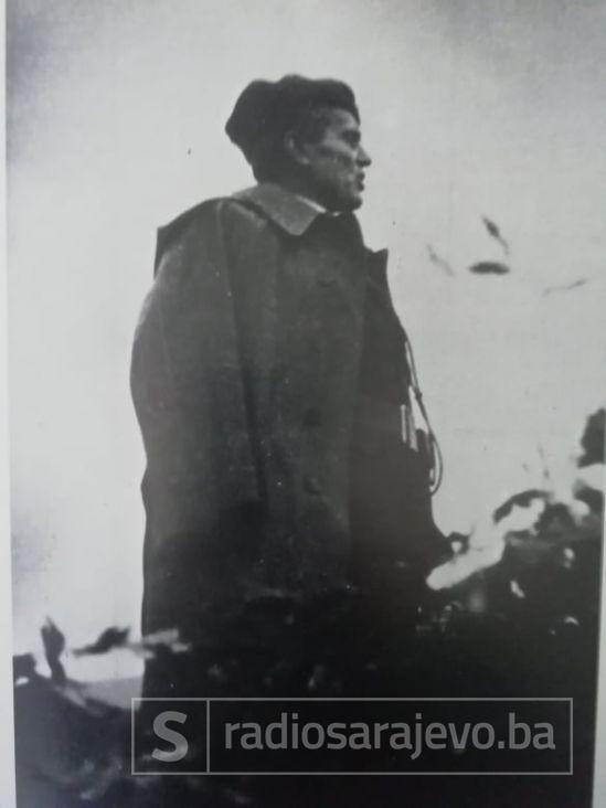 Foto: Tito ilustrovana biografija/Tito u Bos. Petrovcu, 1942.