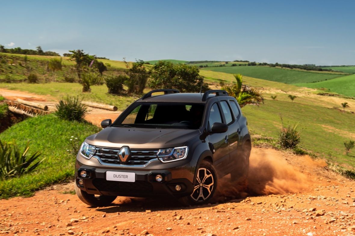renault_duster_004.jpeg - undefined