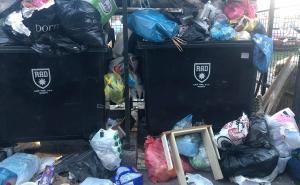 Foto: Čitatelj / Prepuni kontejneri na Alipašinom Polju