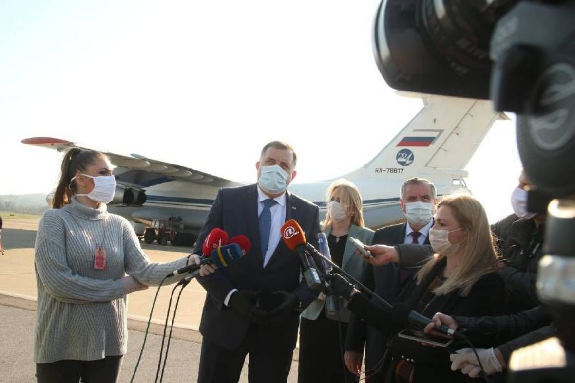 Foto: Srpskainfo/Dodik danas na aerodromu