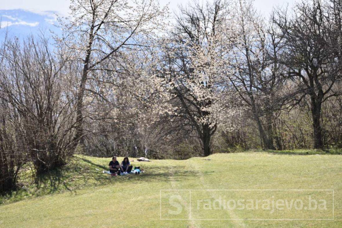 Foto /Pogledajte kako je danas na sarajevskom izletištu Barice / Radio ...