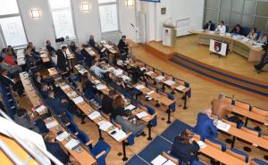 Predstavljamo kandidate za Skupštinu KS: Poznata lica se bore za ...