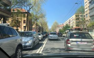 Foto: Radiosarajevo.ba / Sudar dva vozila u Alipašinoj ulici