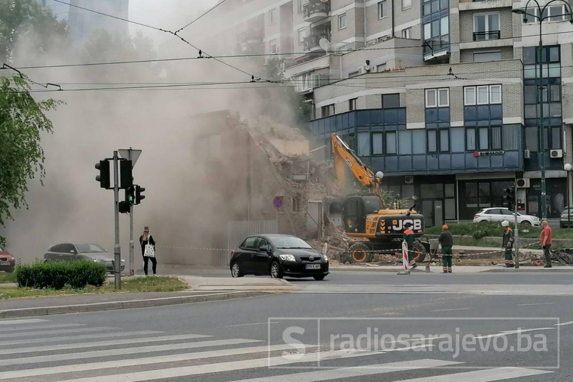 Srušena kuća na trasi Prve transverzale - undefined