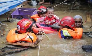 Foto: EPA-EFE / Jakarta, poplave - 1. januar 2020.