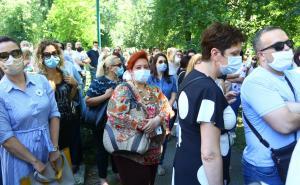 Foto: Dž. K. / Radiosarajevo.ba / S protesta radnika zaposlenih u zdravstvu KS