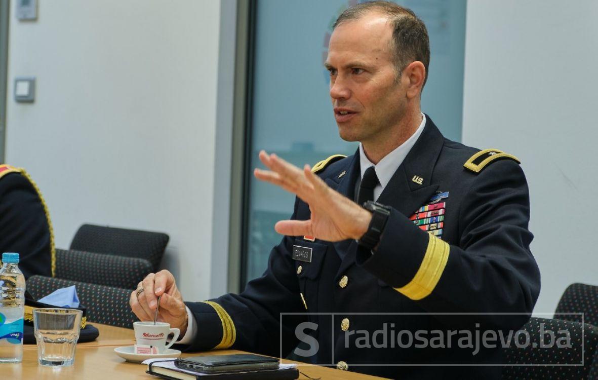 Brigadni general William J. Edwards, komandant NATO snaga u BiH  - undefined