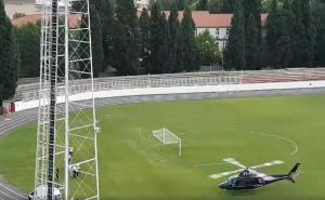 Printscreen / Helikopter sletio na mostarski stadion