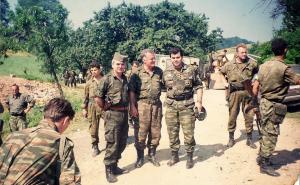 Foto: Arhiv / Bajagić, Mladić i Grci u Srebrenici