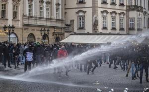 Foto: EPA-EFE / Protesti u Pragu