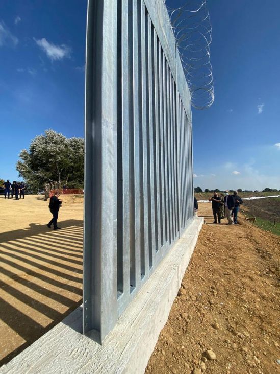 Grčka podiže čeličnu ogradu na granici sa Turskom - undefined