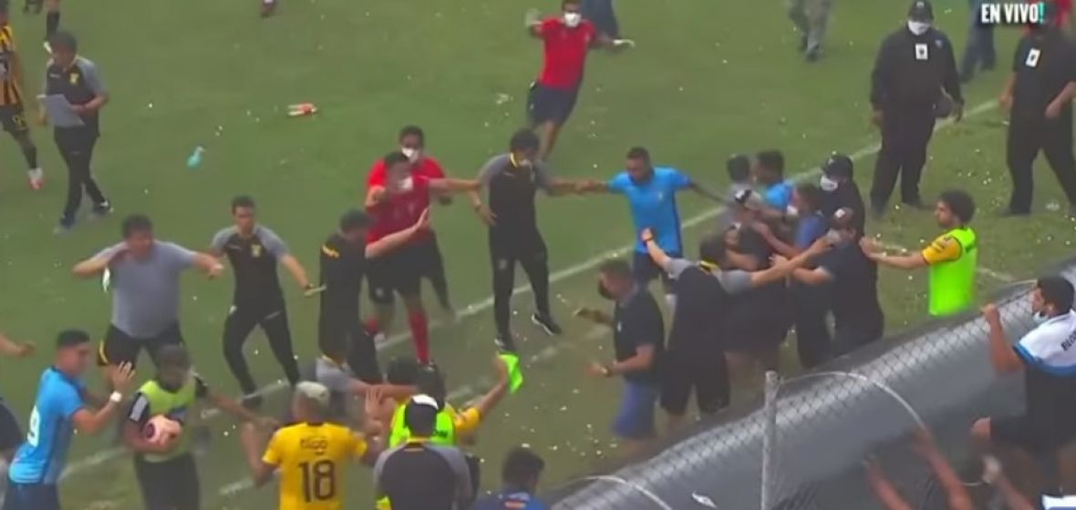 Prtscr/Youtube/Incident na utakmici u Boliviji