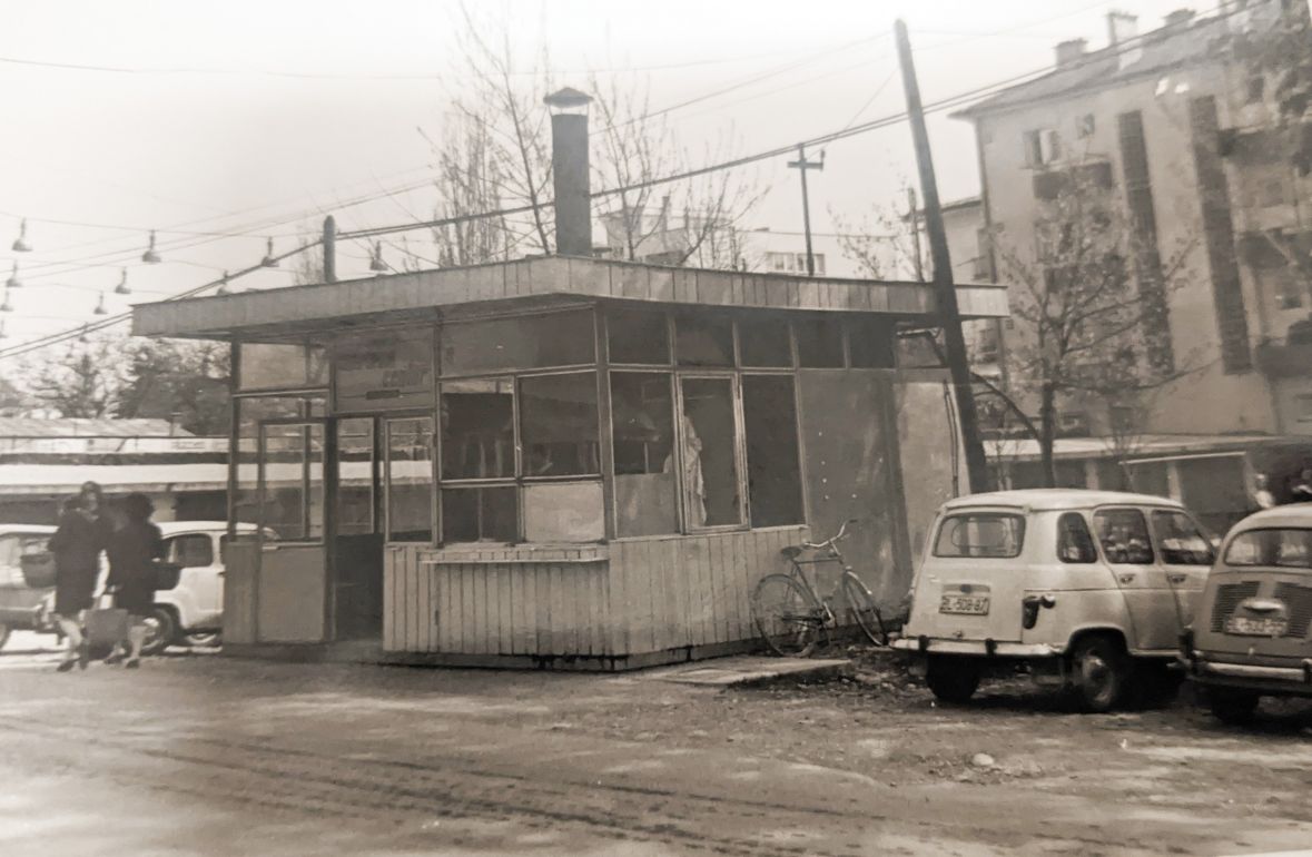 Kiosk za prodaju ćevapa koji je Giovanni otvorio 1970. a zatvorio 1974. kada je otišao u penziju - undefined