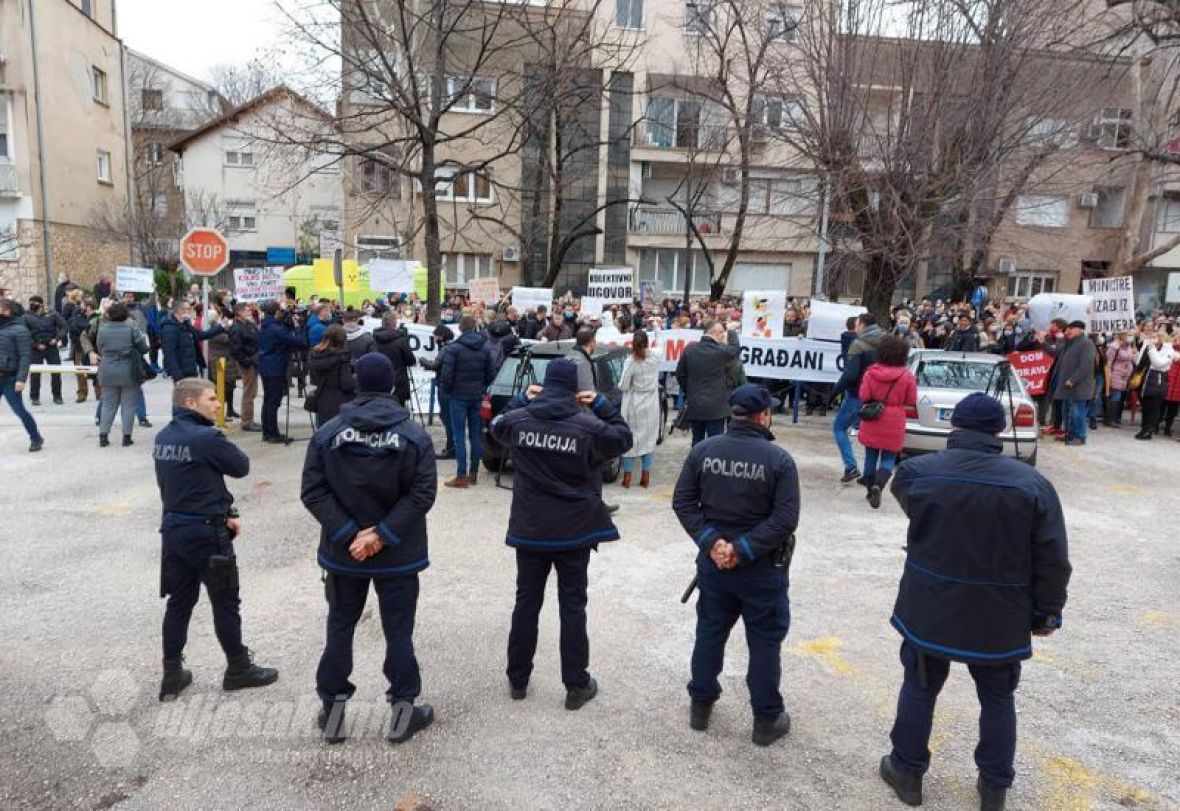 Foto: Bljesak.info/Protesti u Mostaru
