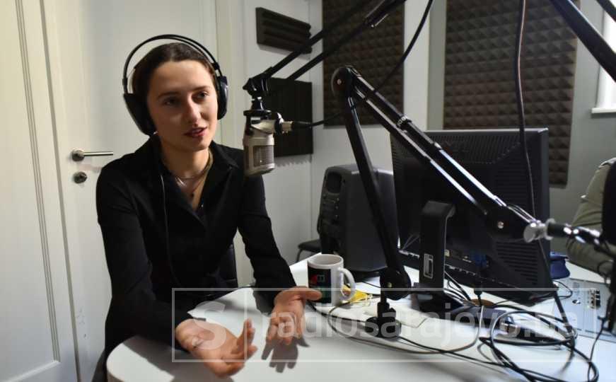 Smirna Kulenović u studiju Radija Sarajevo