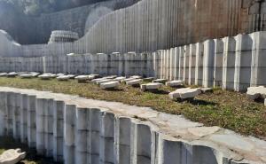 Facebook / Ponovo oskrnavljeno Partizansko groblje u Mostaru