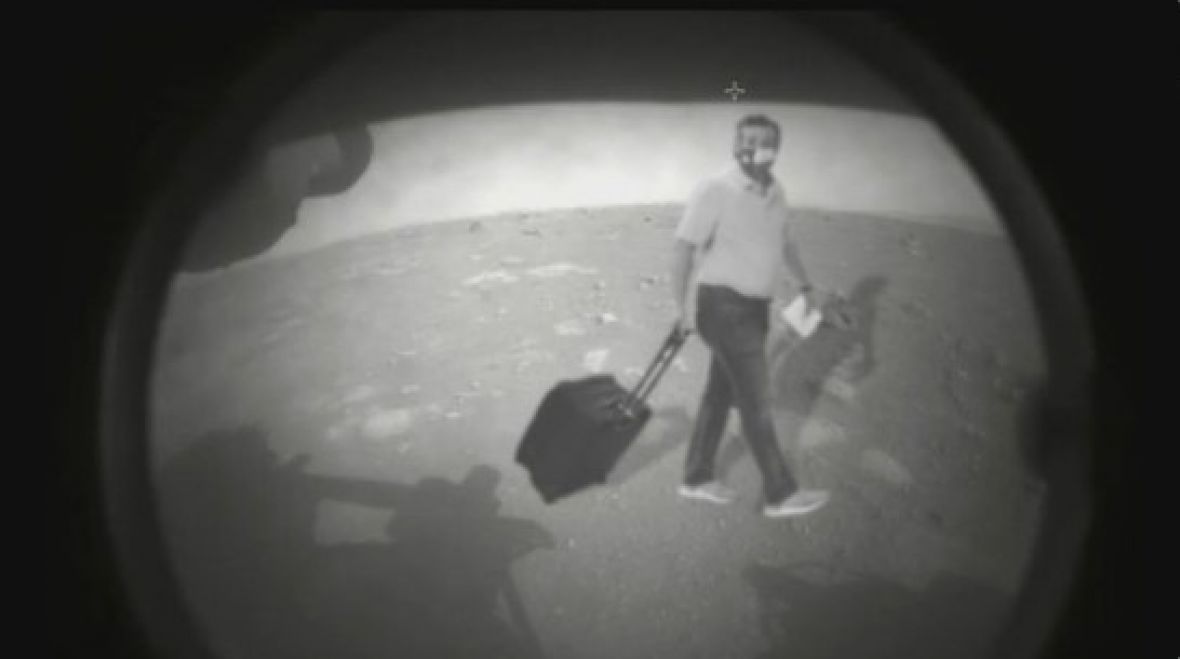 Twitter /Genijalno: Bernie Sanders i Ted Cruz na prvim fotografijama rovera Perseverancea ...