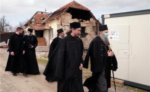 Foto: Hina / Patrijarh Porfirije u Majskim poljanama