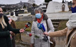 Foto: A.K./Radiosarajevo.ba / Položeno cvijeće na grob Gorana Čengića