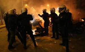 Foto: EPA-EFE / Veliki sukob između prosvjednika i policije