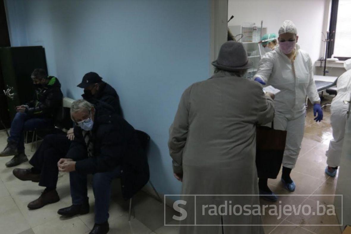 Foto: Dž.K./Radiosarajevo/Pacijenti i doktori