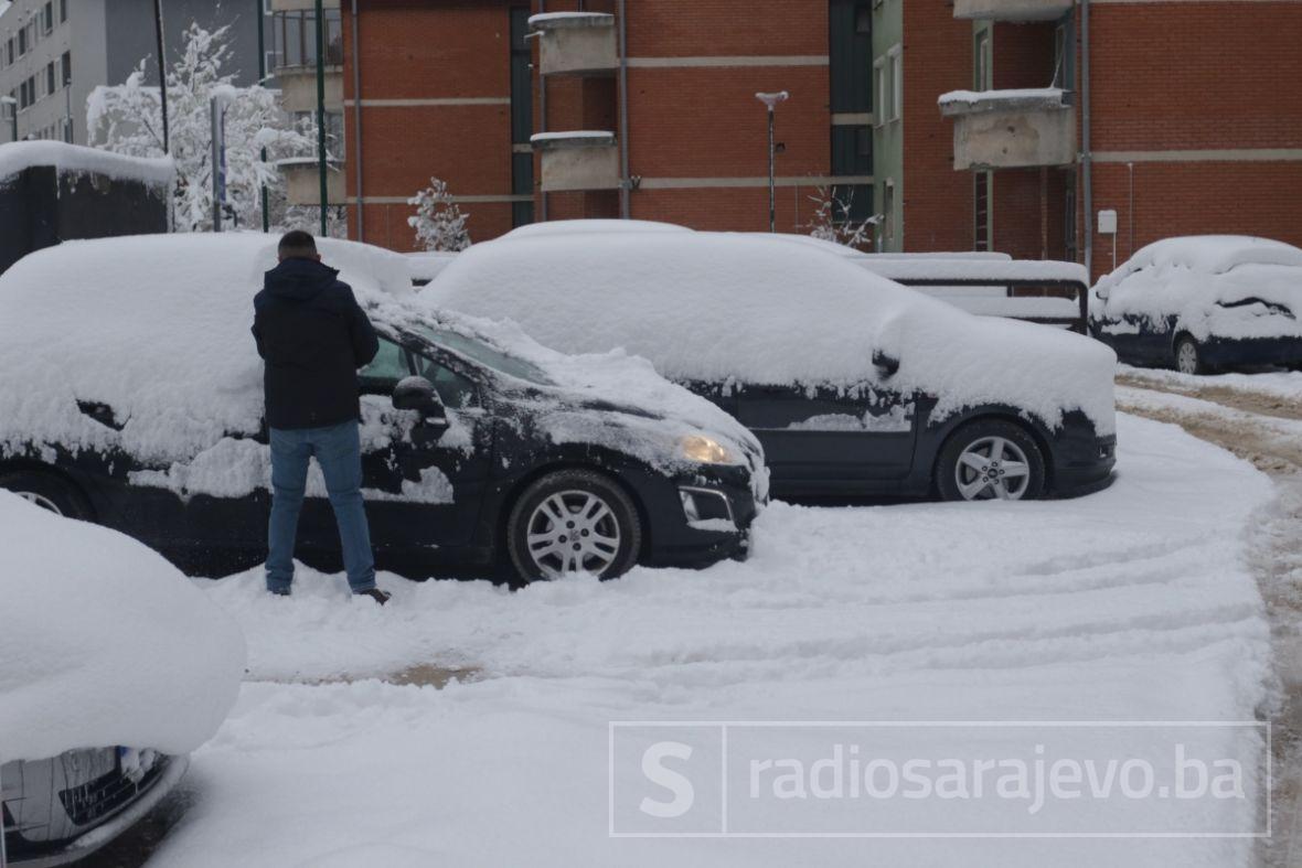 Foto: Dž.K./Radiosarajevo/Vožnja automobila zimi