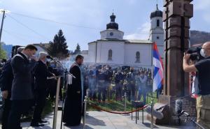 Foto: BIRN BiH / Služenje parastosa kod Spomenika poginulim ruskim dobrovoljcima